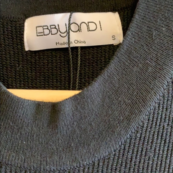 Ebby Andi knit asymmetrical sleeveless sweater - Picture 4 of 8